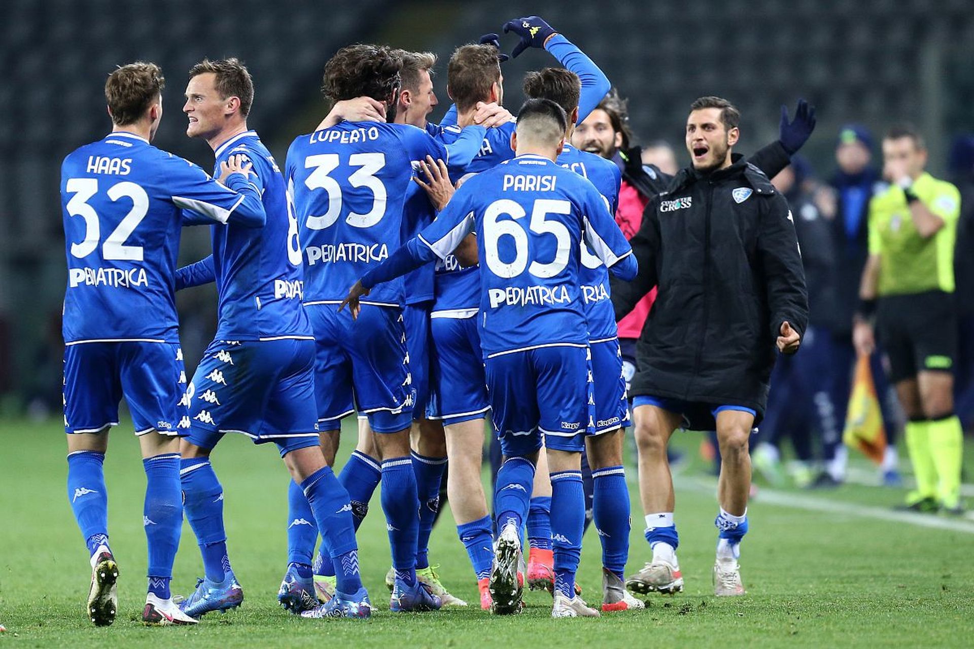 加精彩与悬 加精彩与悬